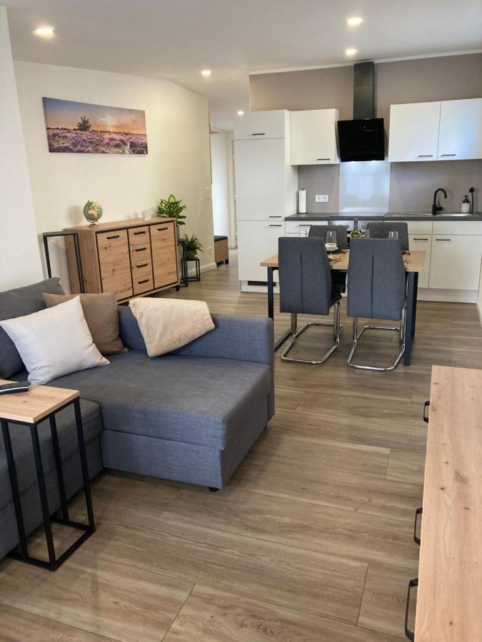 Moderne Ferienwohnung Mit Balkon Херксхайм Экстерьер фото